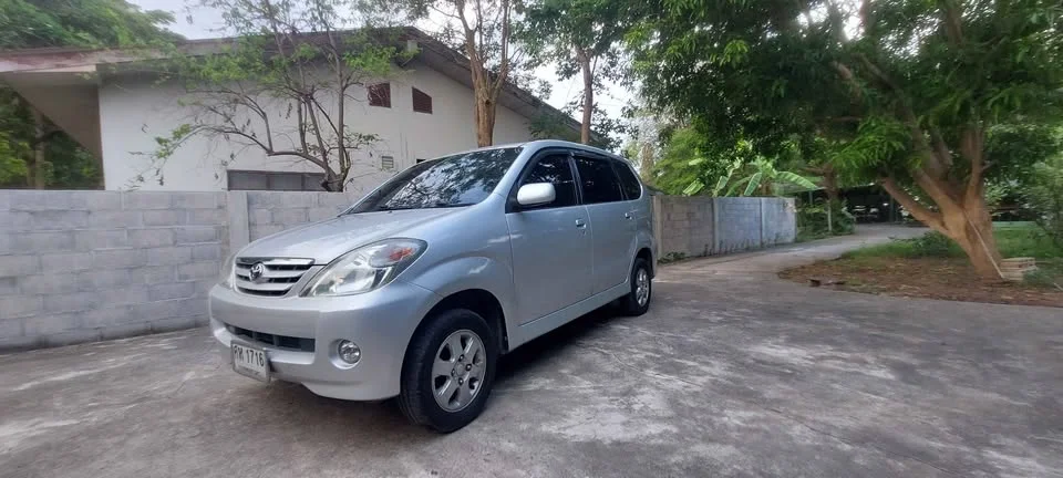 2005 Toyota Avanza I 3