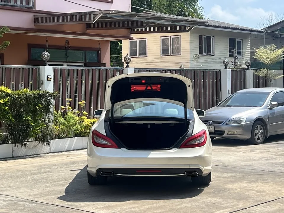 2012 Benz CLS-Class C218 3