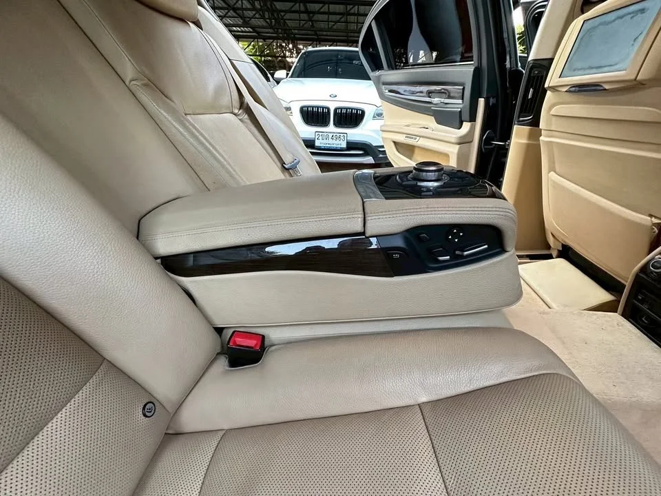 2009 BMW 7er F01, F02 3