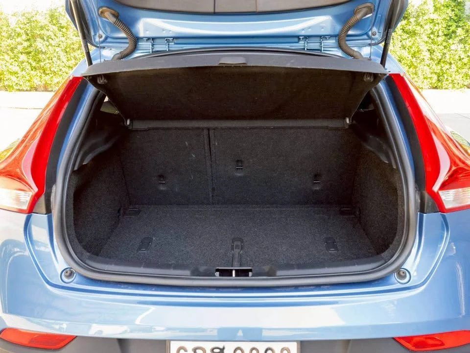 2017 Volvo V40 II 2