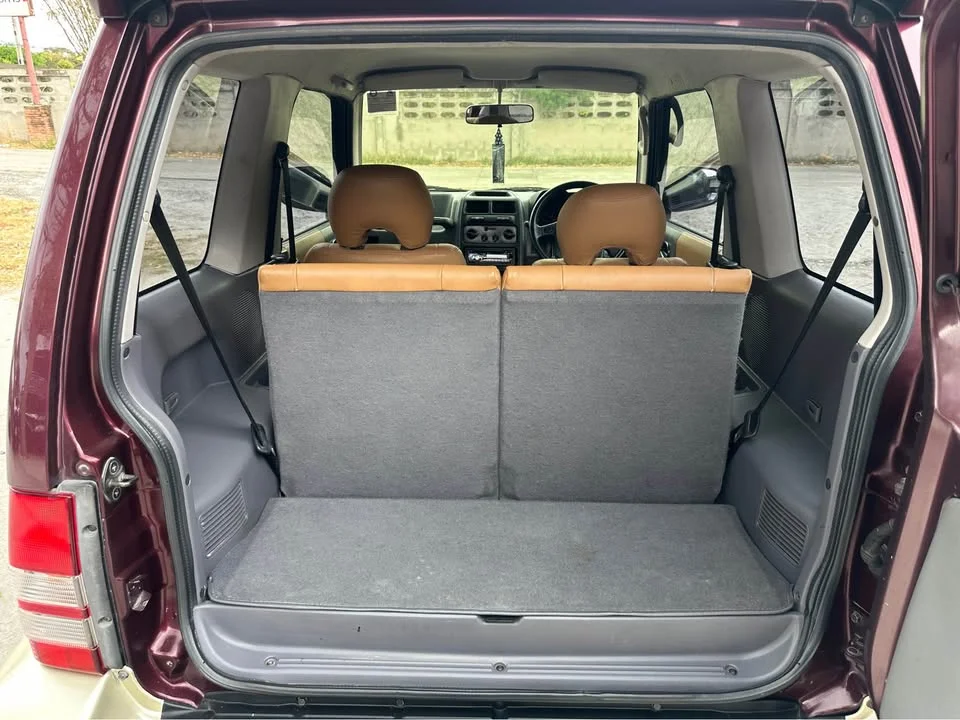 1995 Mitsubishi Pajero Junior 2
