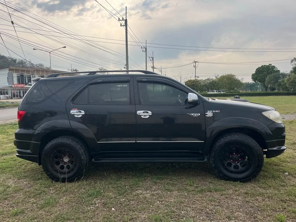 2005 Toyota Fortuner I 2