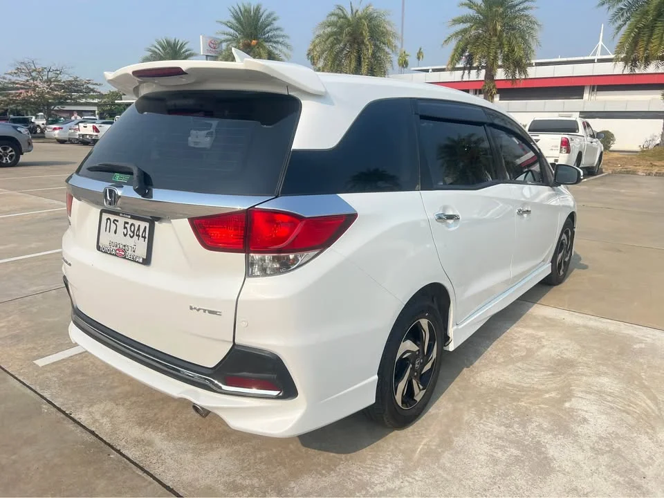 2016 Honda Mobilio II 2