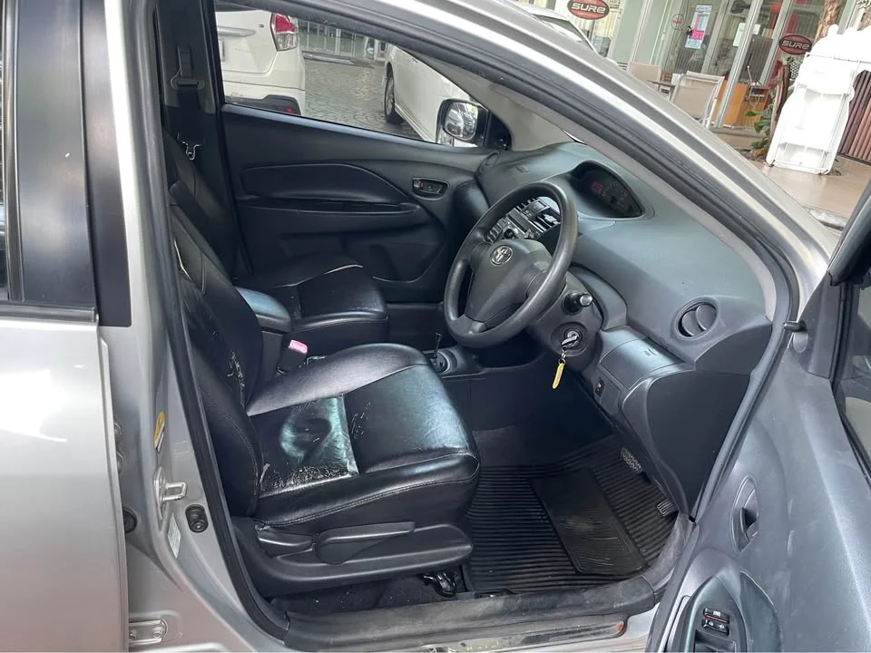 2010 Toyota Vios II 3