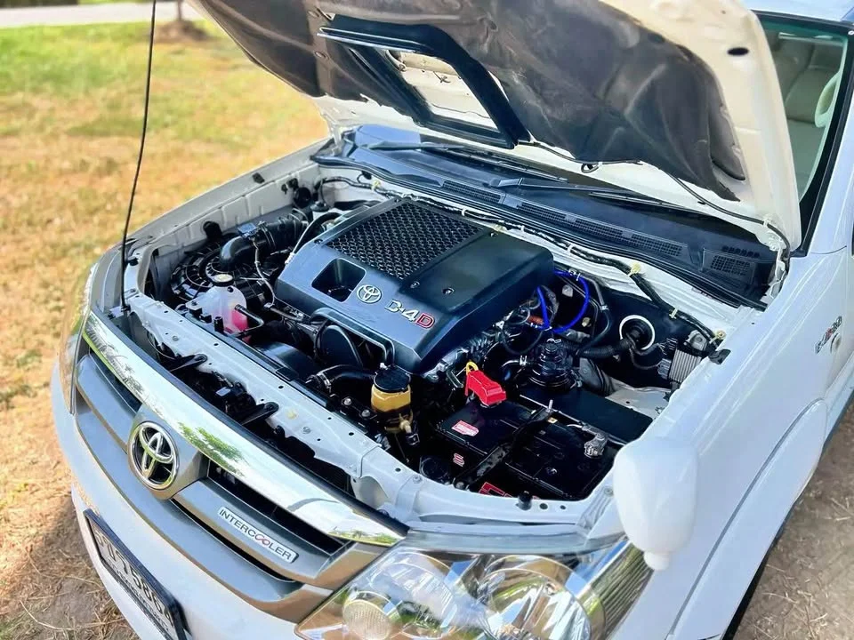 2008 Toyota Fortuner I 3