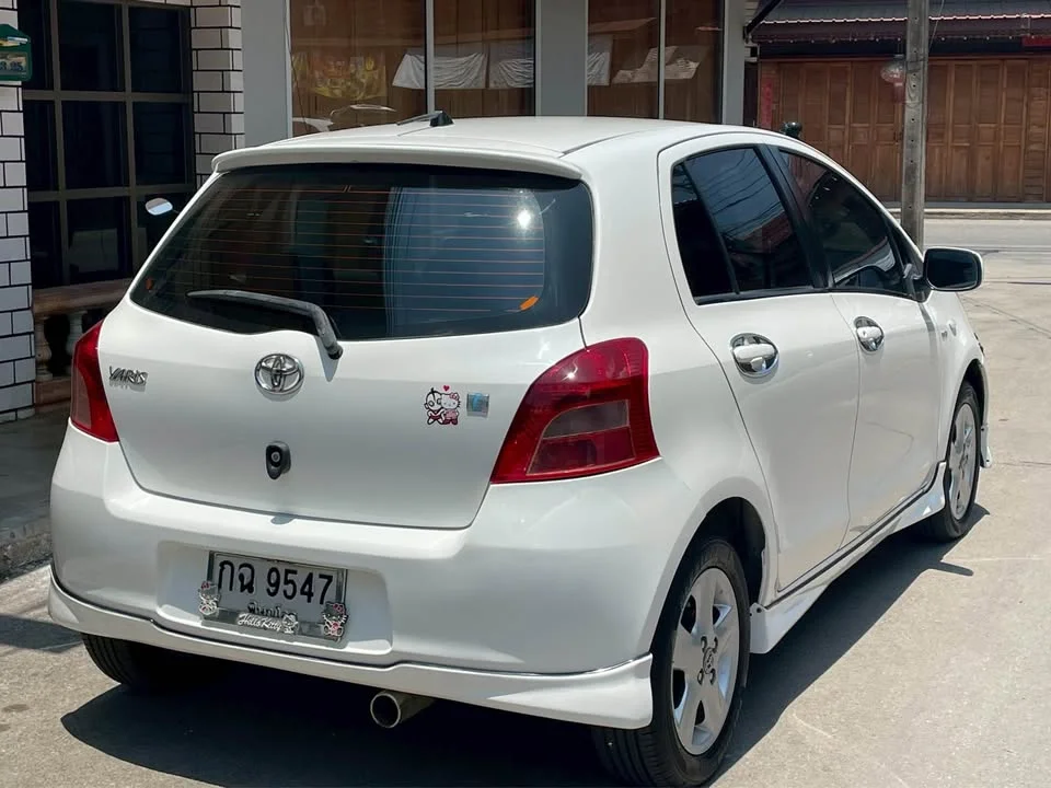 2008 Toyota Yaris II 2