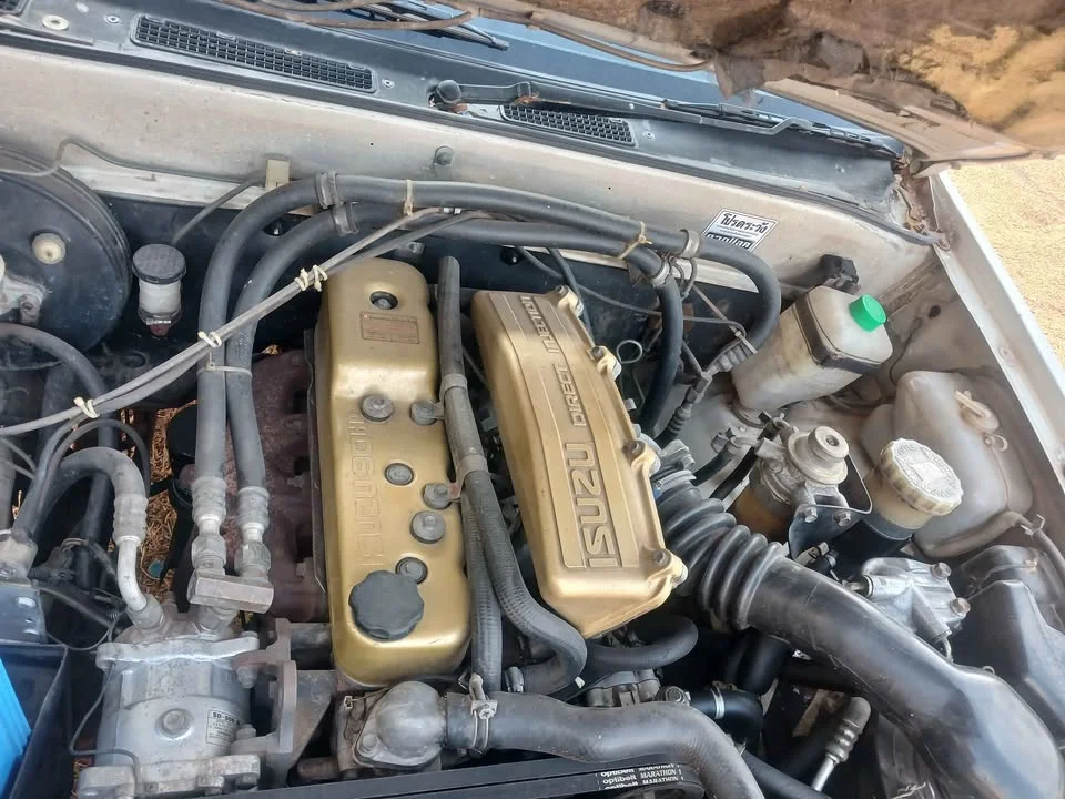 1995 Isuzu TR Grand Adventure I 2