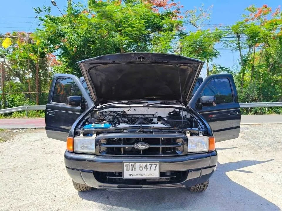 2002 Mazda 2500 Fighter V 2