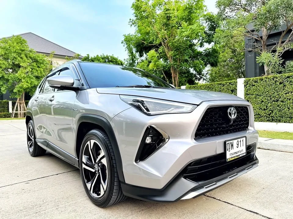 2024 Toyota Yaris Cross AC200 2