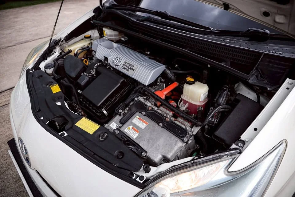 2011 Toyota Prius III 2
