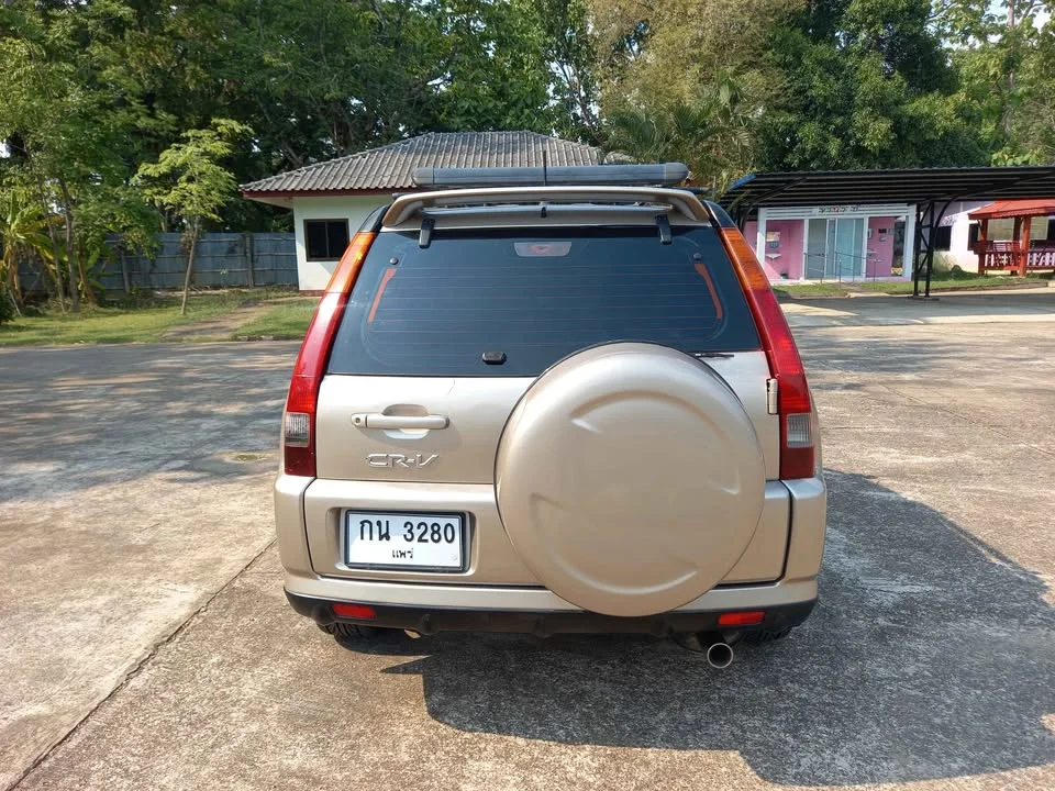 2002 Honda CR-V II 3