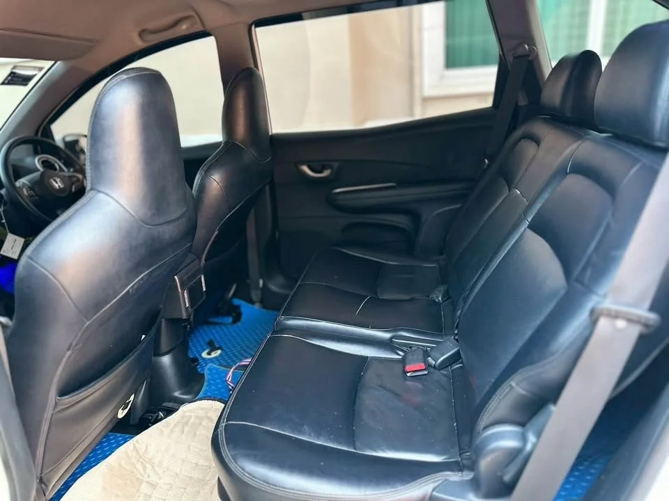2015 Honda Mobilio II 3