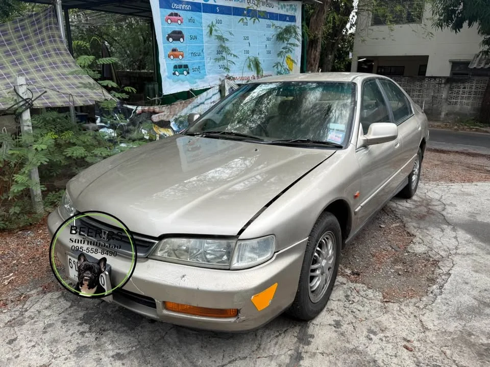 1997 Honda Accord V 2
