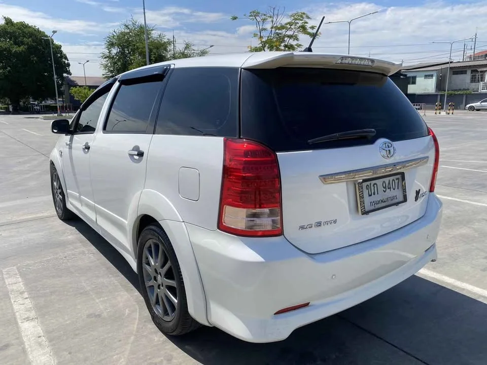 2007 Toyota Wish I 2