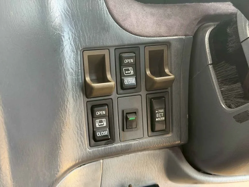 1996 Toyota Granvia H100 3