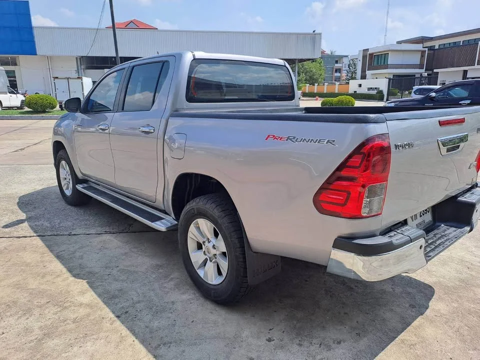 2019 Toyota Hilux VIII 3