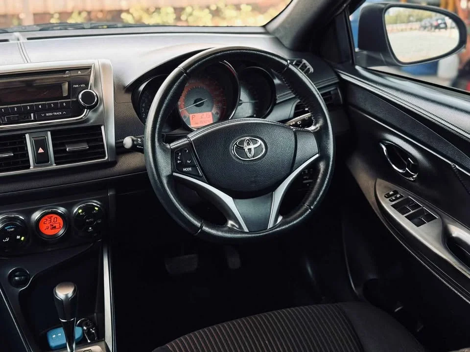 2015 Toyota Yaris III 3