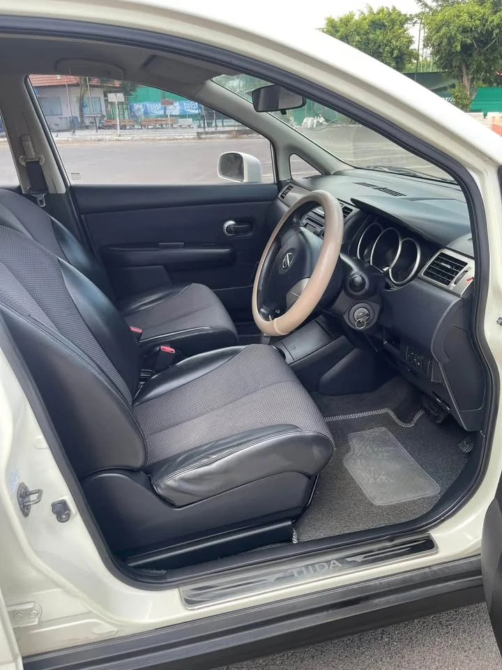 2009 Nissan Tiida I (C11) 3