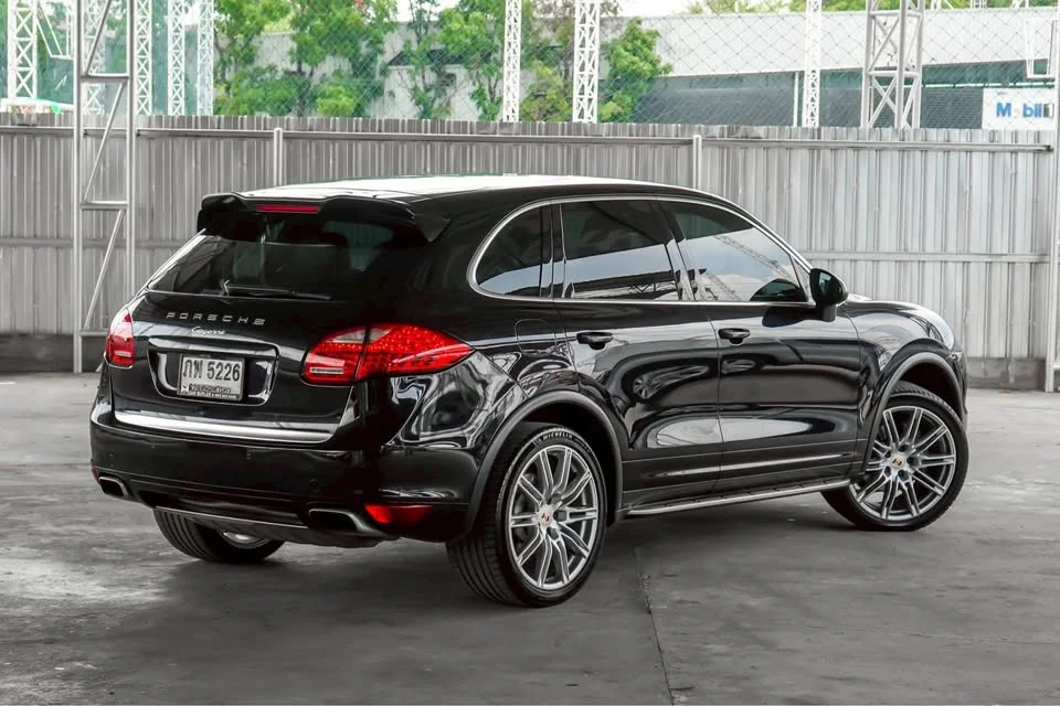 2013 Porsche Cayenne II 2
