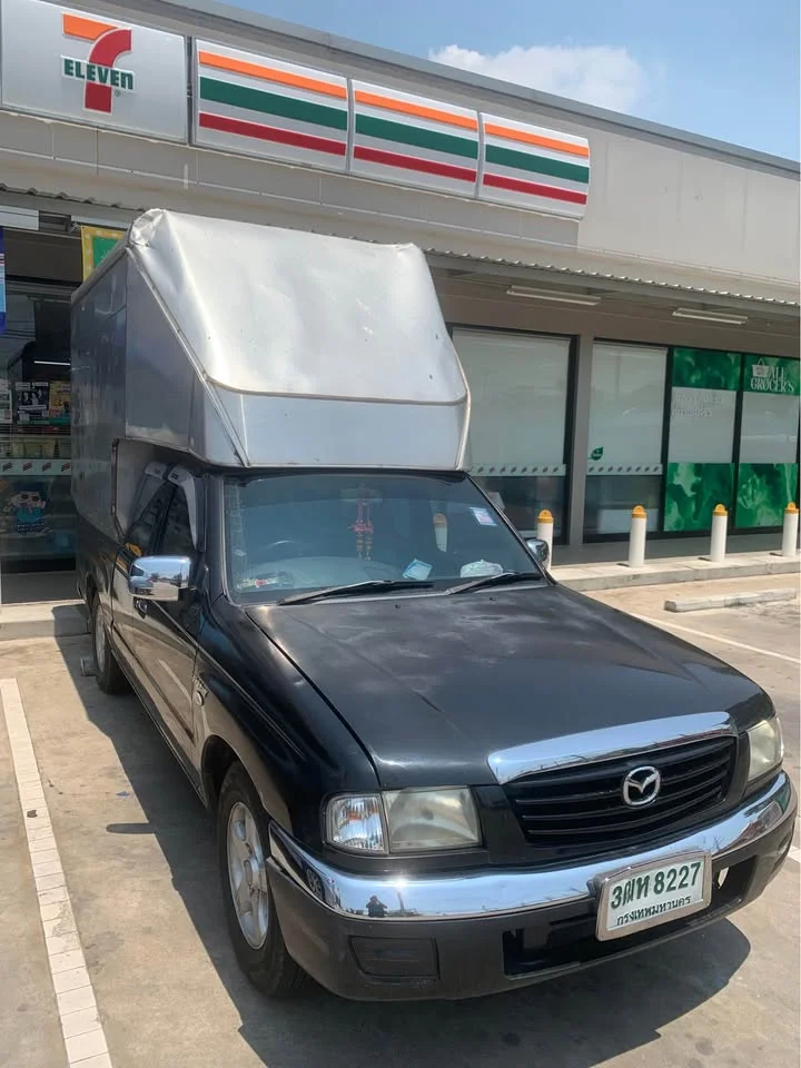 2005 Mazda 2500 Fighter V 3