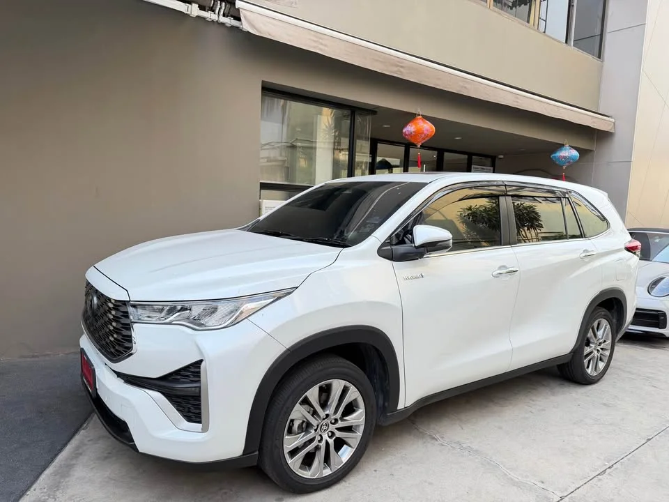 2024 Toyota Innova III 2