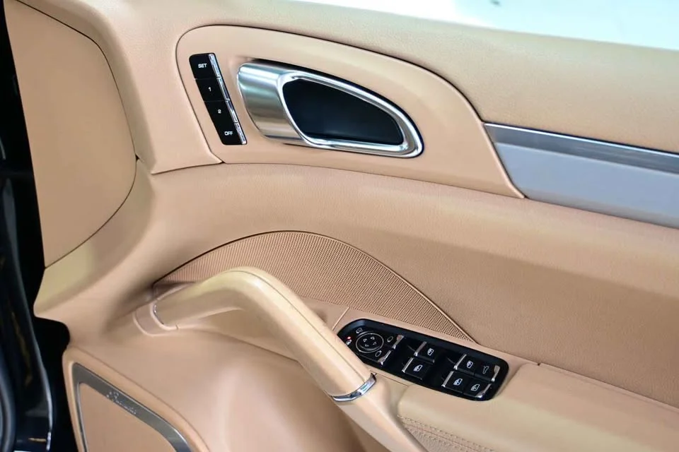 2013 Porsche Cayenne II 3