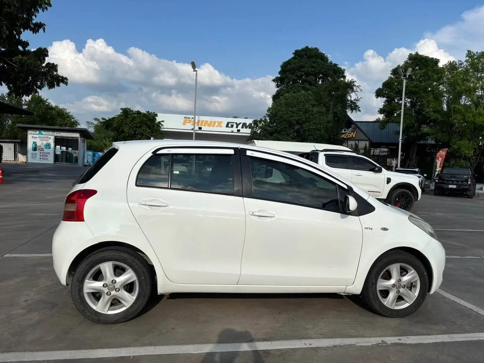 2008 Toyota Yaris II 3