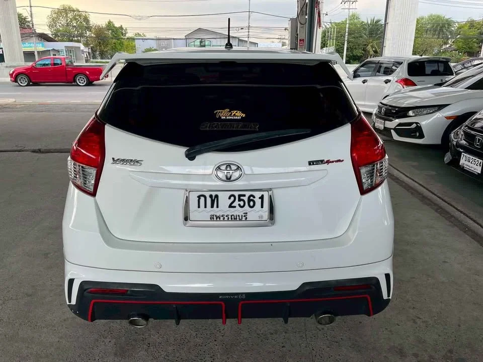 2015 Toyota Yaris III 3