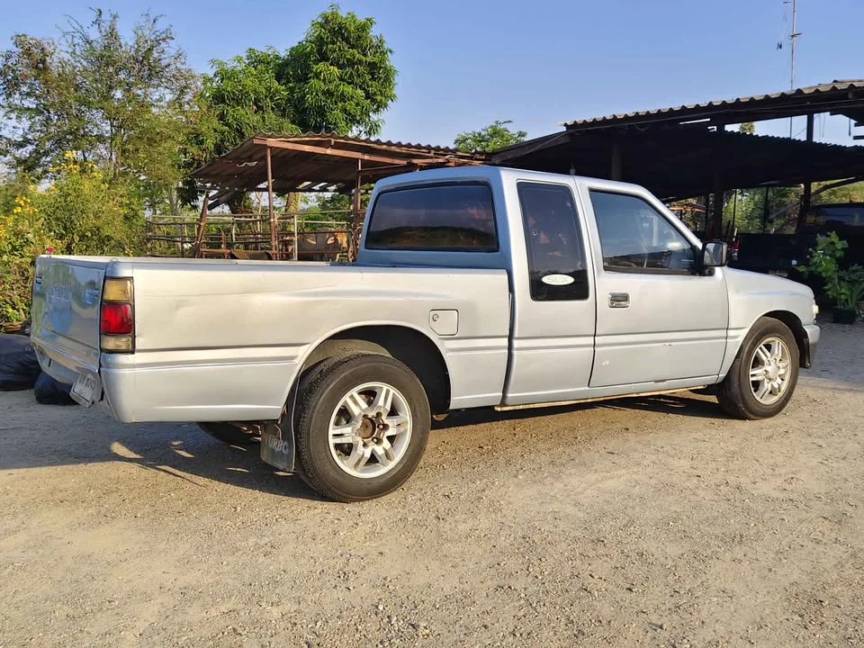 1995 Isuzu Faster Dragon Eyes III 2