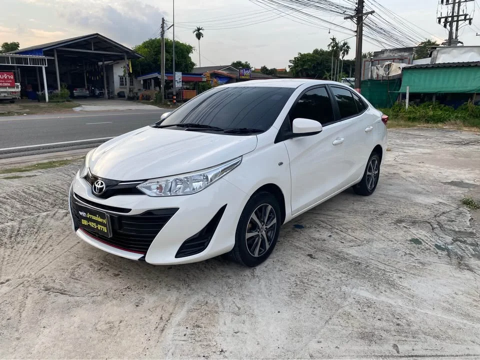 2019 Toyota Yaris ATIV III 3