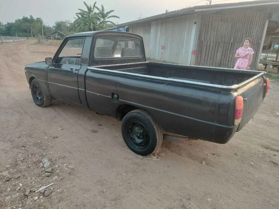 1991 Mazda B-series (Familia) III 2