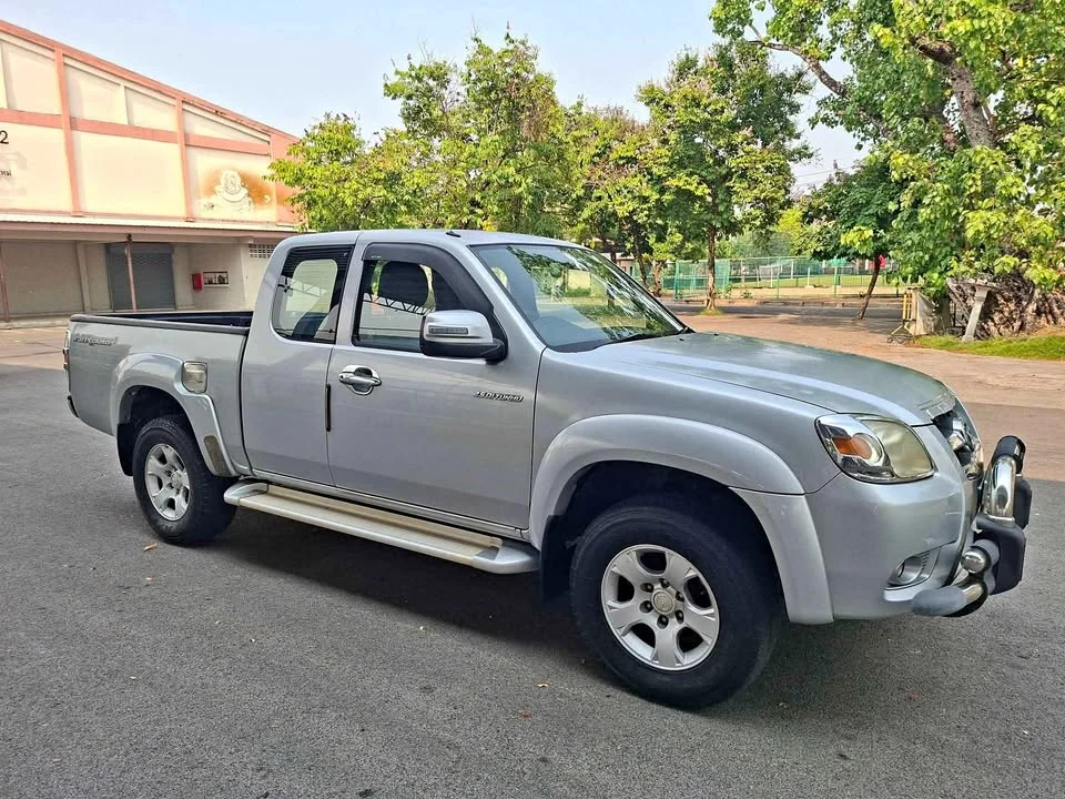 2011 Mazda BT-Series I 2