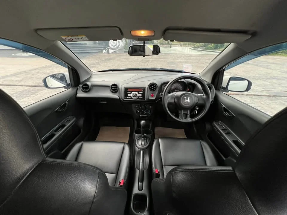 2015 Honda Mobilio II 3