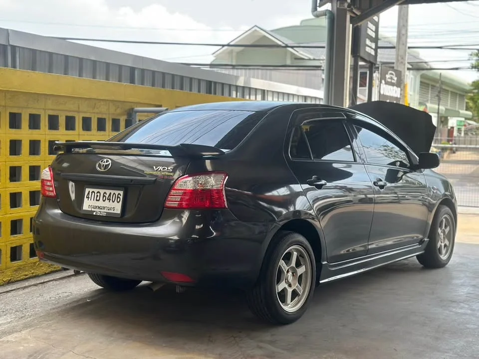 2010 Toyota Vios II 2
