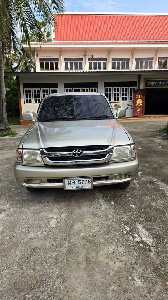 2004 Toyota Hilux Tiger VI 2
