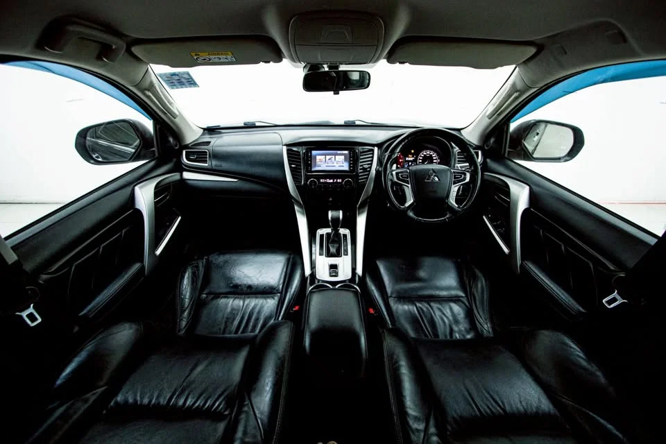 2016 Mitsubishi Pajero Sport III 3