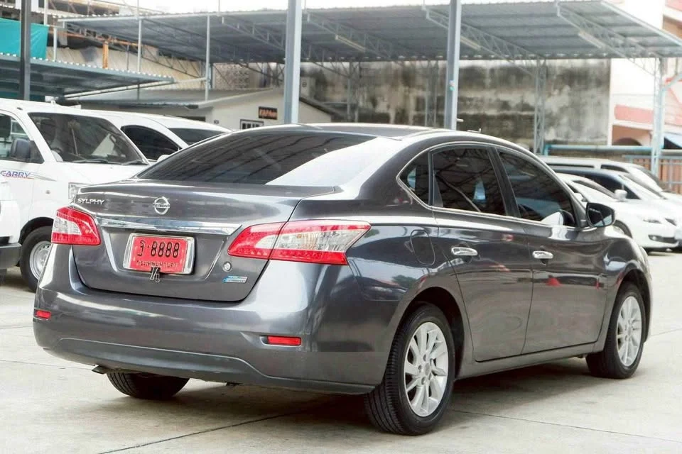 2014 Nissan Sylphy III (B17) 3