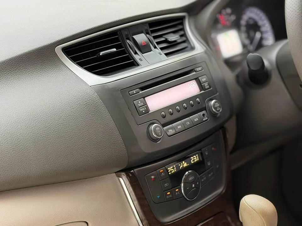 2012 Nissan Sylphy III (B17) 2