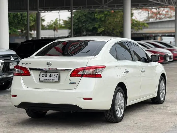 2012 Nissan Sylphy III (B17) 3