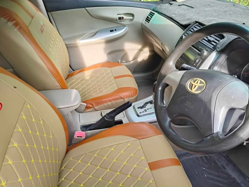2013 Toyota Corolla Altis X (E140) 2
