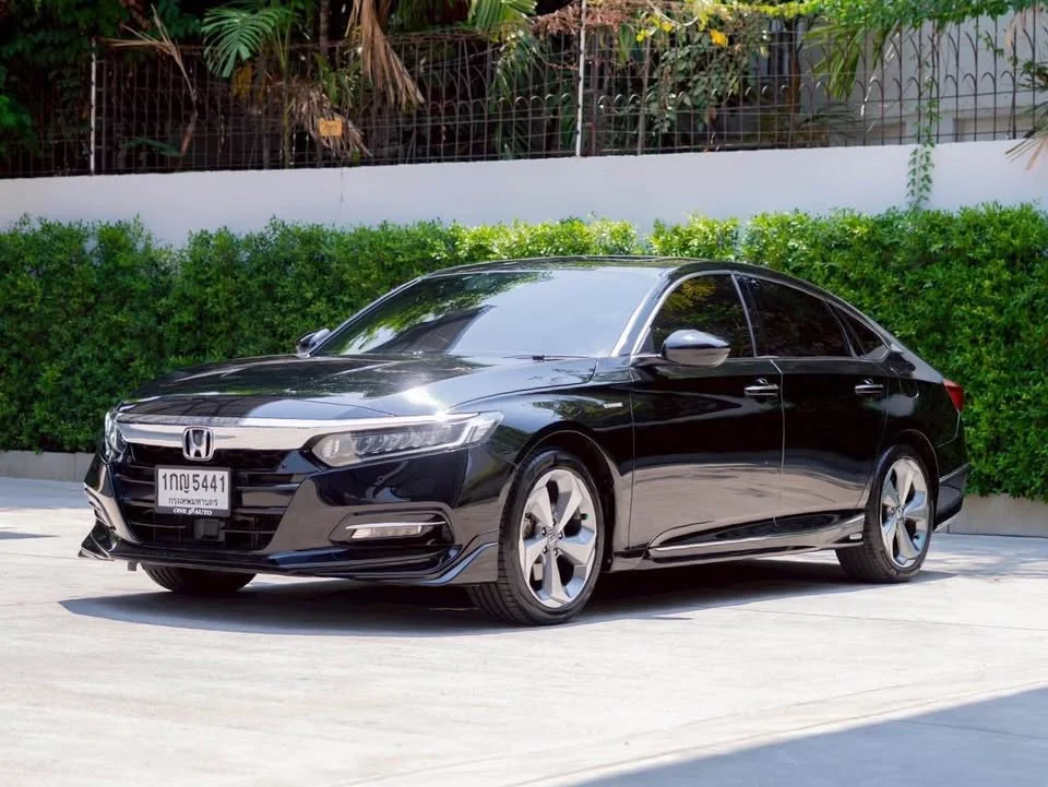 2020 Honda Accord X 2