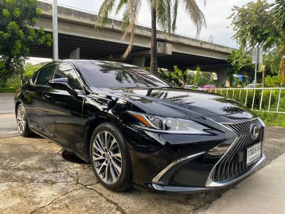 2021 Lexus ES VII 2
