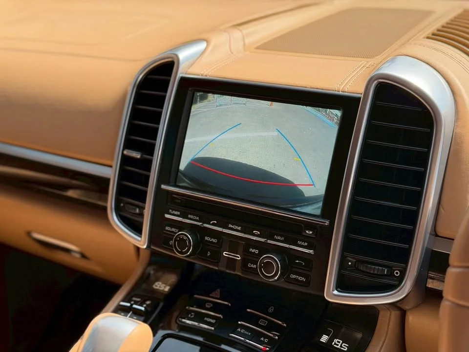 2012 Porsche Cayenne II 2