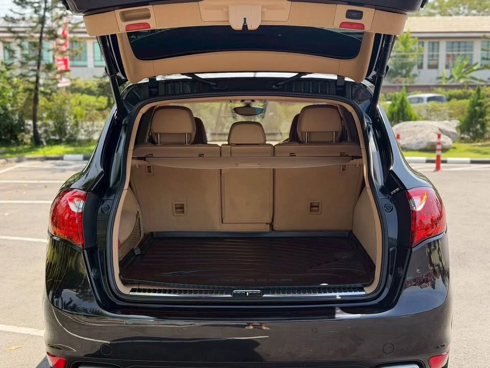 2012 Porsche Cayenne II 3