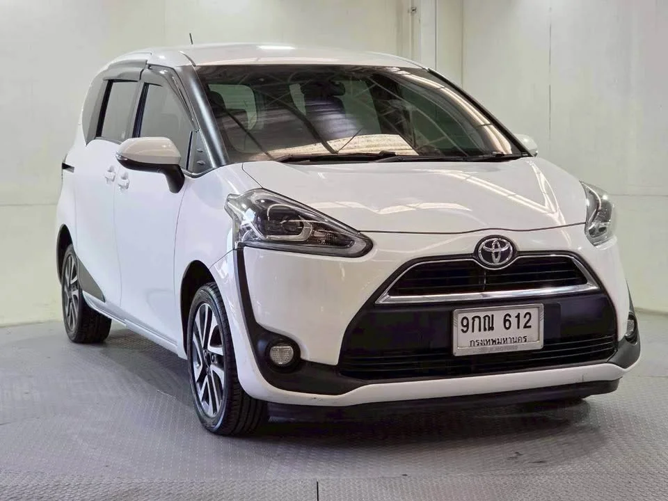 2019 Toyota Sienta II 3