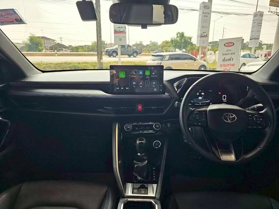 2023 Toyota Yaris Cross AC200 2
