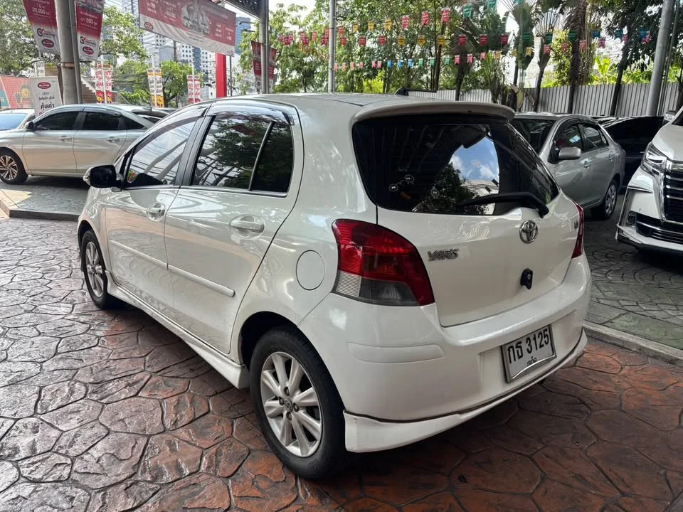 2009 Toyota Yaris II 3