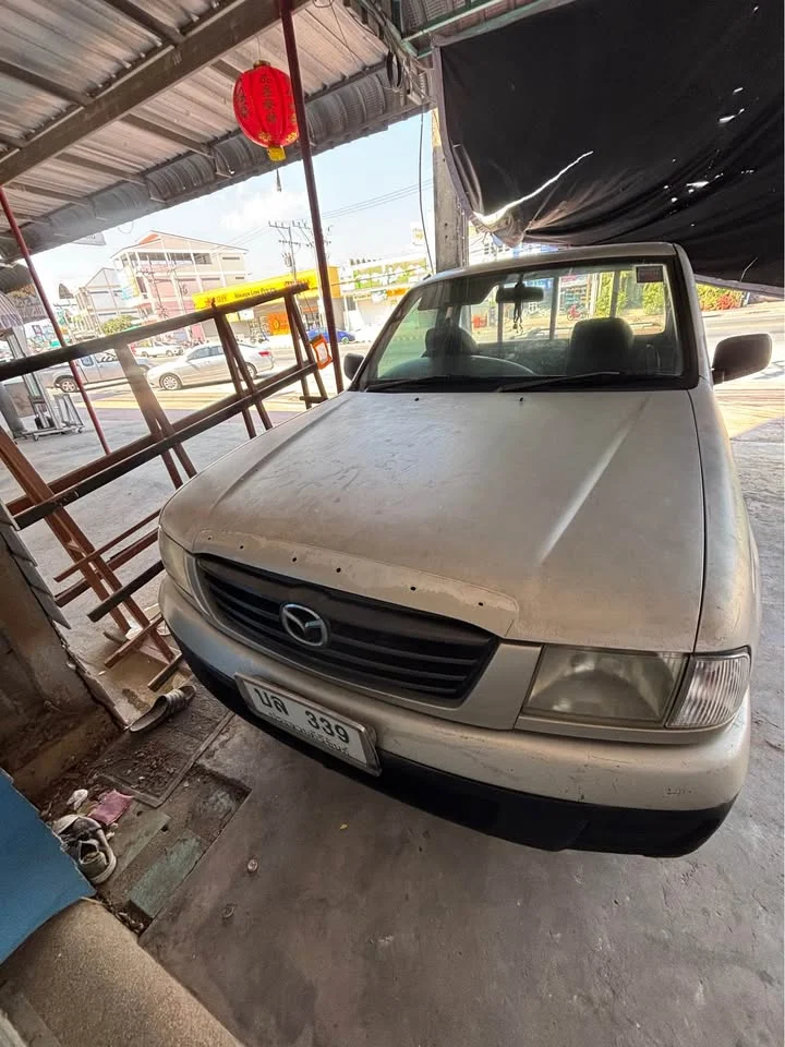 2003 Mazda 2500 Fighter V 3