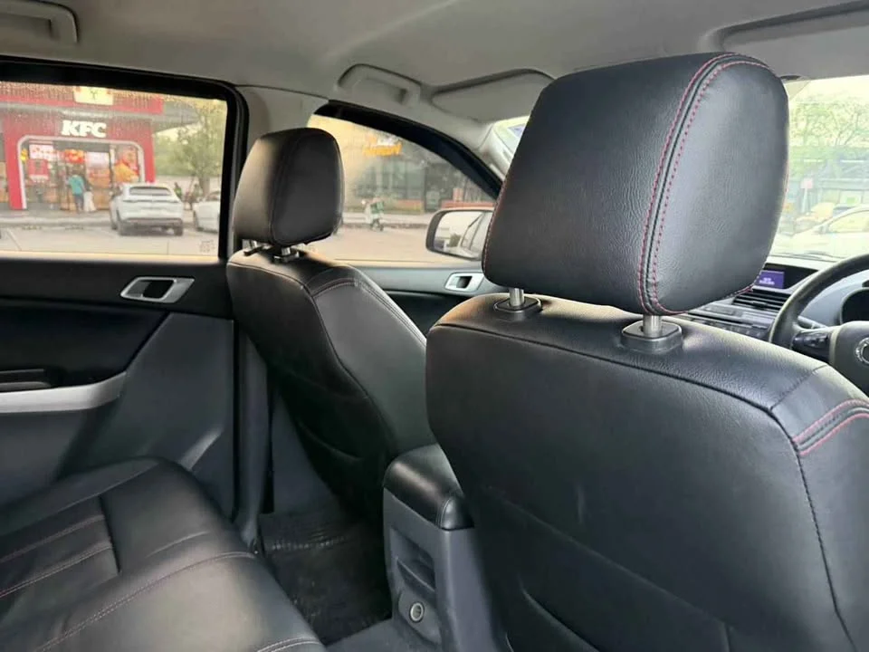 2012 Mazda BT-Series II 2