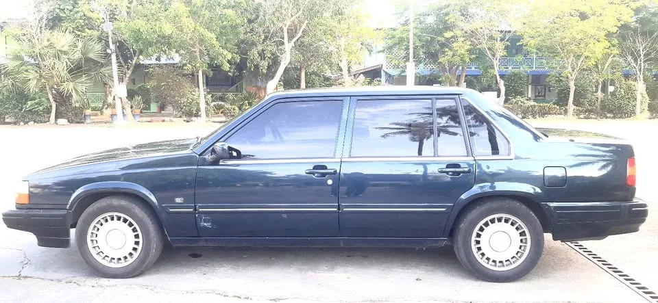 1995 Volvo 900 Series 2